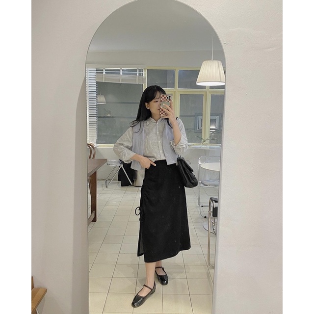 [Mã FAMARAL1 giảm 10k đơn 50k] unleashed LIMITED STRIPED BOYFRIEND LINEN SHIRT - Áo sơ mi dáng rộng kẻ sọc trendy