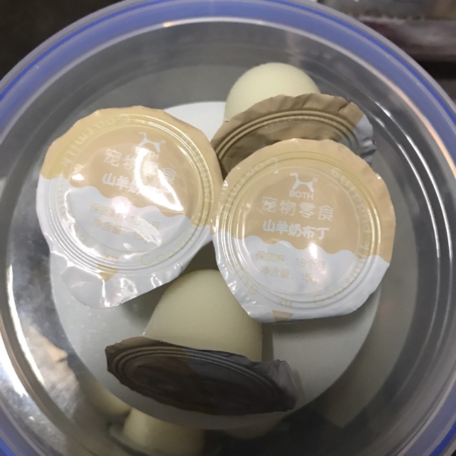 Viên pudding sữa dê