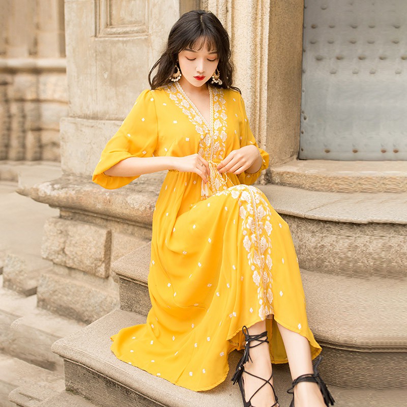 Đầm dáng xòe midi Emilyshop