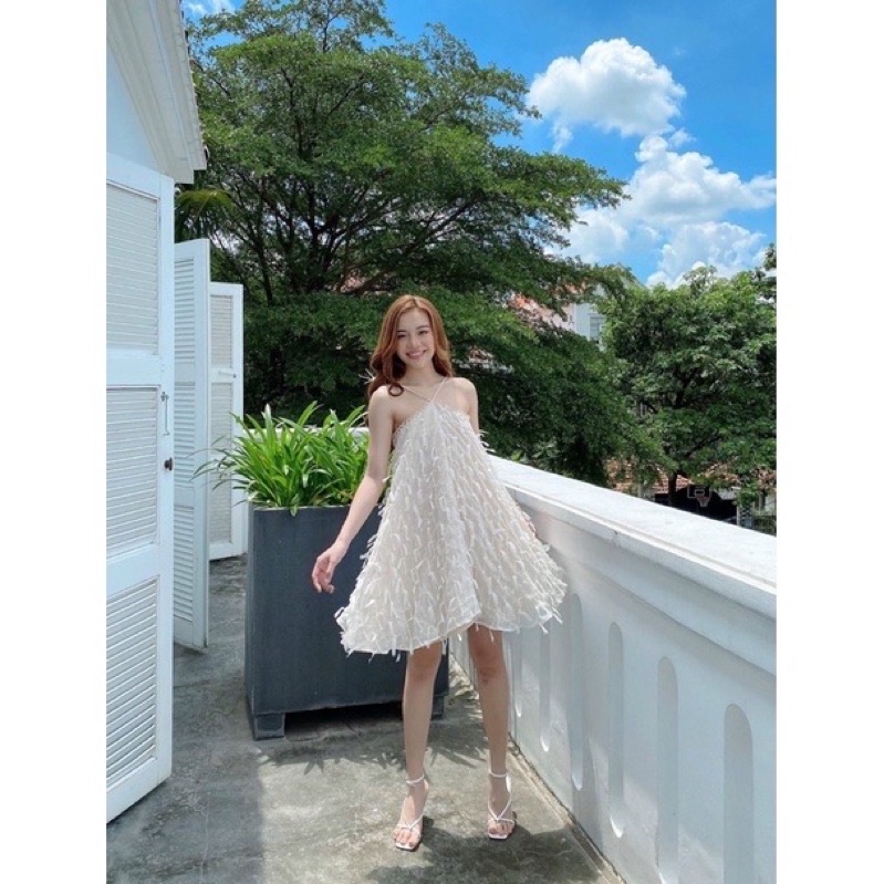 [CÓ MÚT]  ĐẦM CỔ YẾM LÔNG VŨ ĐẦM BBD GIẤU QUẦN HOA NỔI váy yếm lông vũ hở lưng váy cổ yếm lông vũ | BigBuy360 - bigbuy360.vn