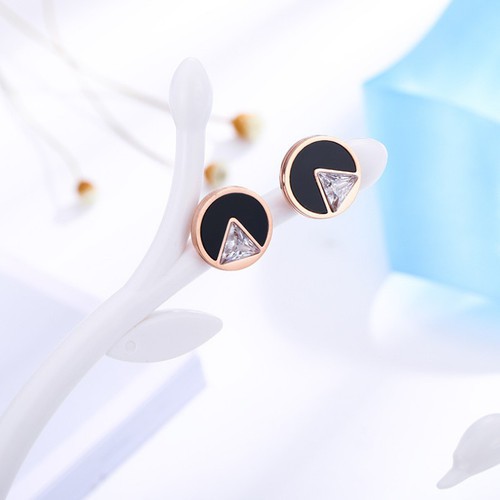 Bông Tai Nữ Hình Tròn Titan Ko Đen TT 2300