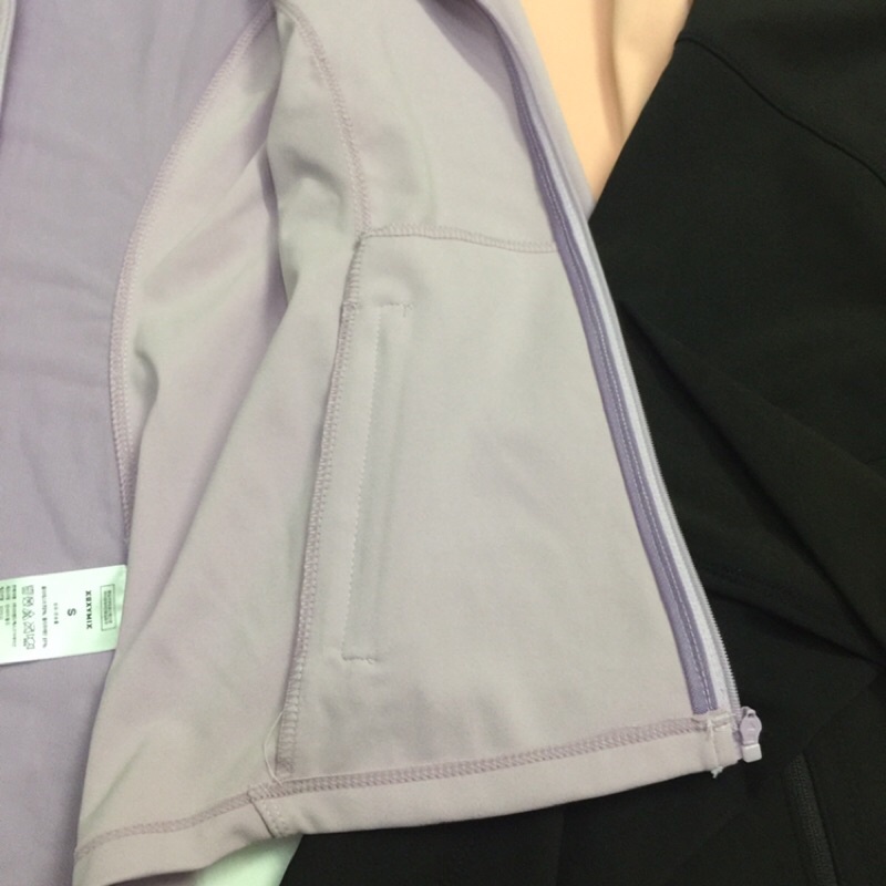 Áo khoác tập xuất xịn