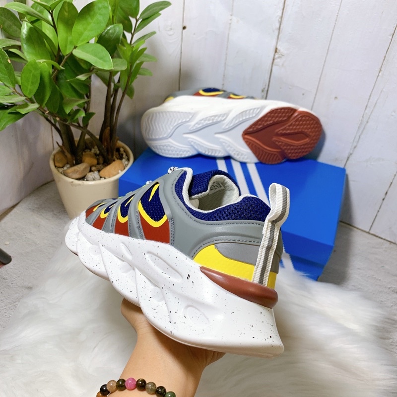 Giày thể thao nam màu xám nhạt loại nhẹ êm bền - kèm hộp 611