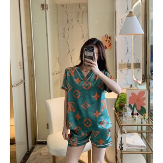 Pijama Đồ Mặc Nhà Lụa Áo Cổ Tim Quần Ngắn