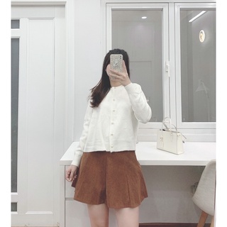 Áo cardigan trơn basic nút ngọc