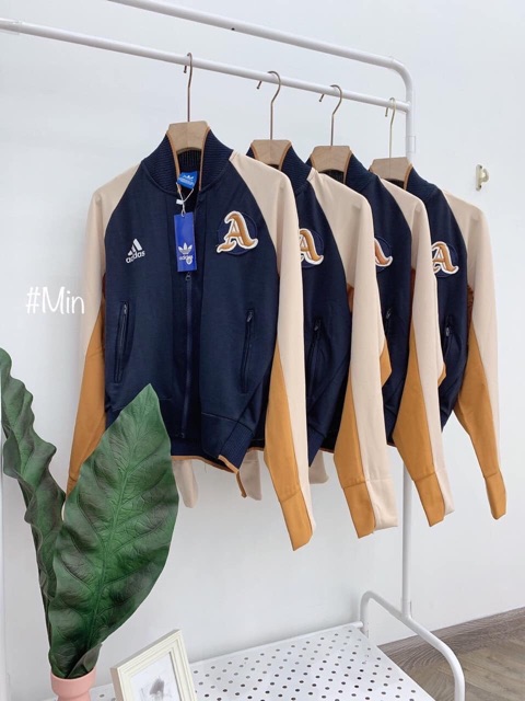 BÁN BUÔN_ÁO KHOÁC PHỐI TAY CHỮ A | BigBuy360 - bigbuy360.vn