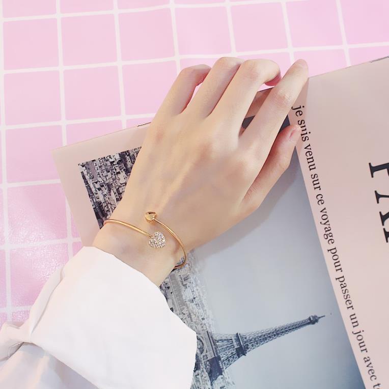 Lắc tay vòng tay trái tim nữ đẹp Hàn Quốc i61