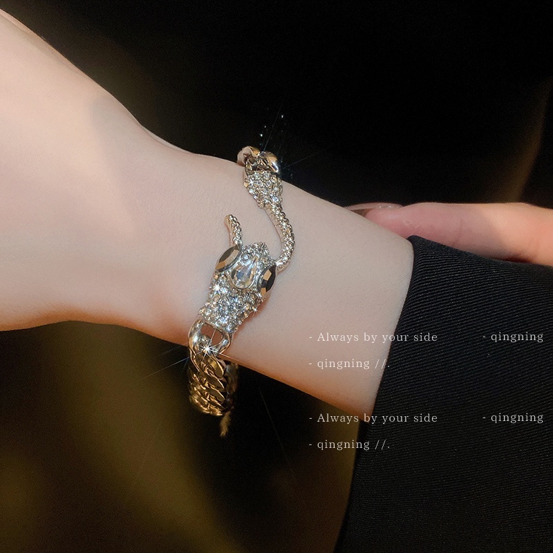 Vòng Tay Đính Đá Kim Cương Hình Rắn Phong Cách Âu Mỹ Sáng Tạo Cá Tính | BigBuy360 - bigbuy360.vn