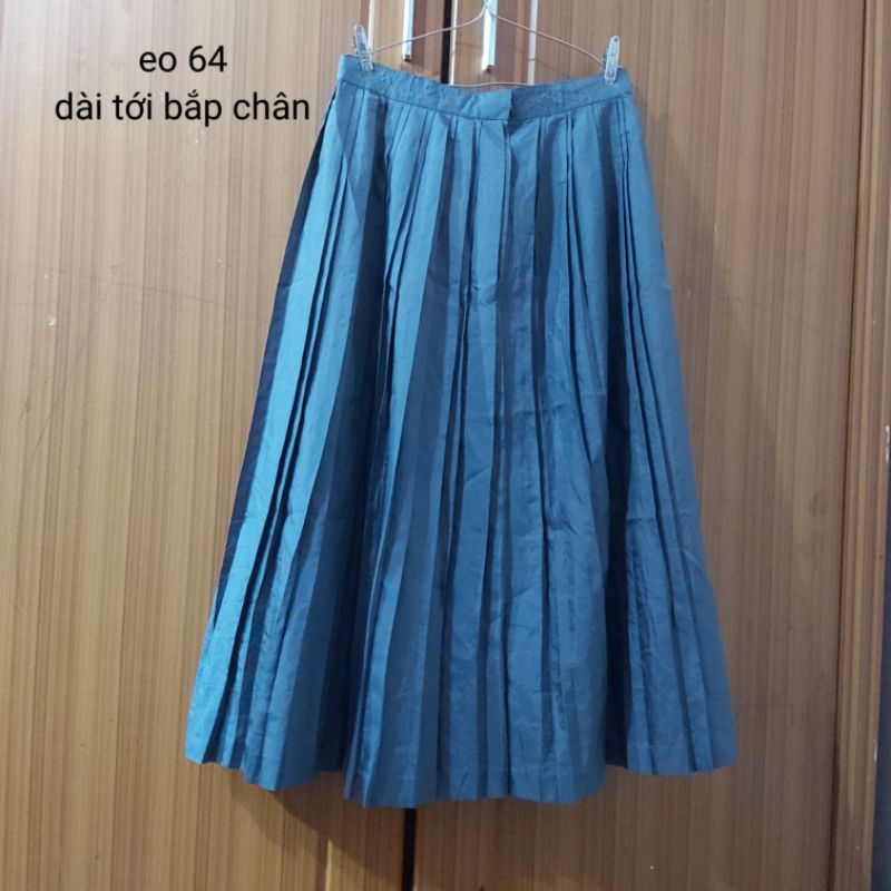 Thanh Lí Tủ Đồ: chân váy xếp ly