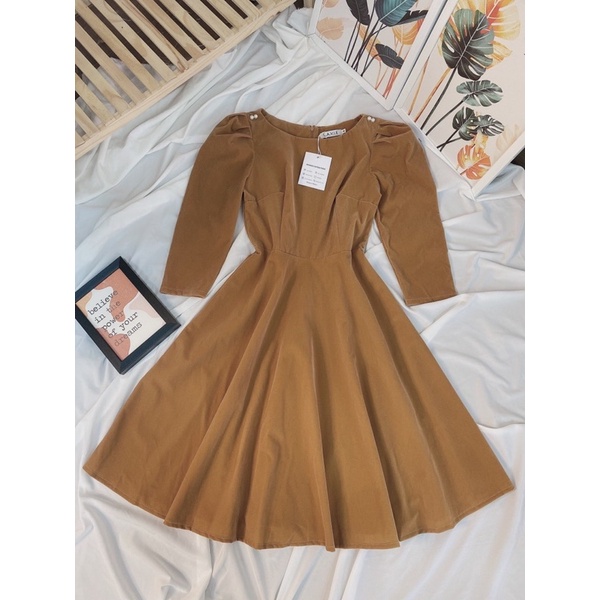 Đầm nhung tay dài dáng xoè 2 màu Đỏ/Nâu | BigBuy360 - bigbuy360.vn