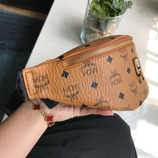 Túi bao tử đeo chéo MCM