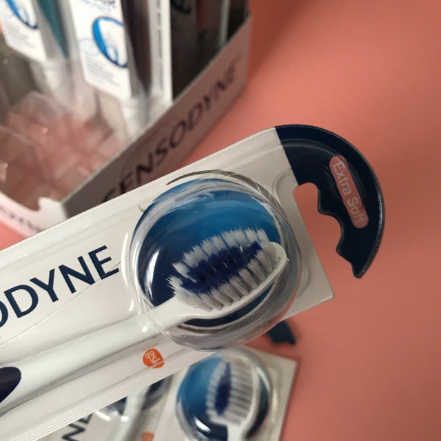 Bàn Chải Đánh Răng Sensodyne, Đặc Biệt Cho Răng Nhạy Cảm