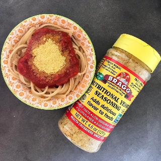 Men dinh dưỡng Bragg Nutritional Yeast 127gam