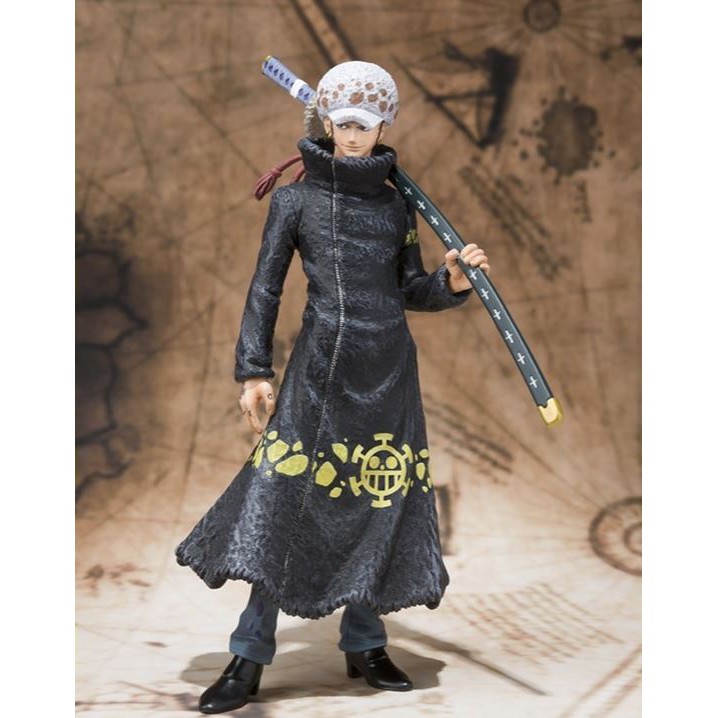Mô hình Trafalgar Law Shopee Việt Nam