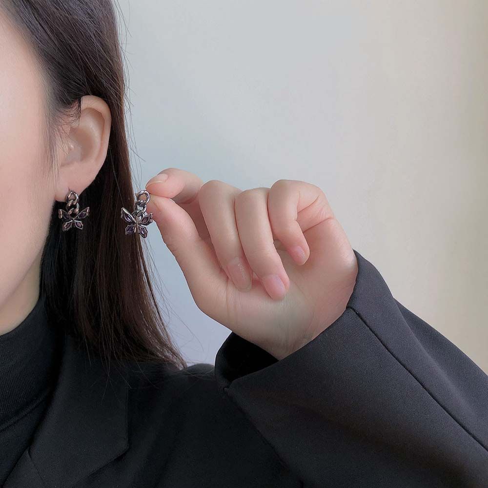 Khuyên tai dạng vòng hở màu trơn hình bướm màu đen phong cách Hàn Quốc cổ điển cho nữ