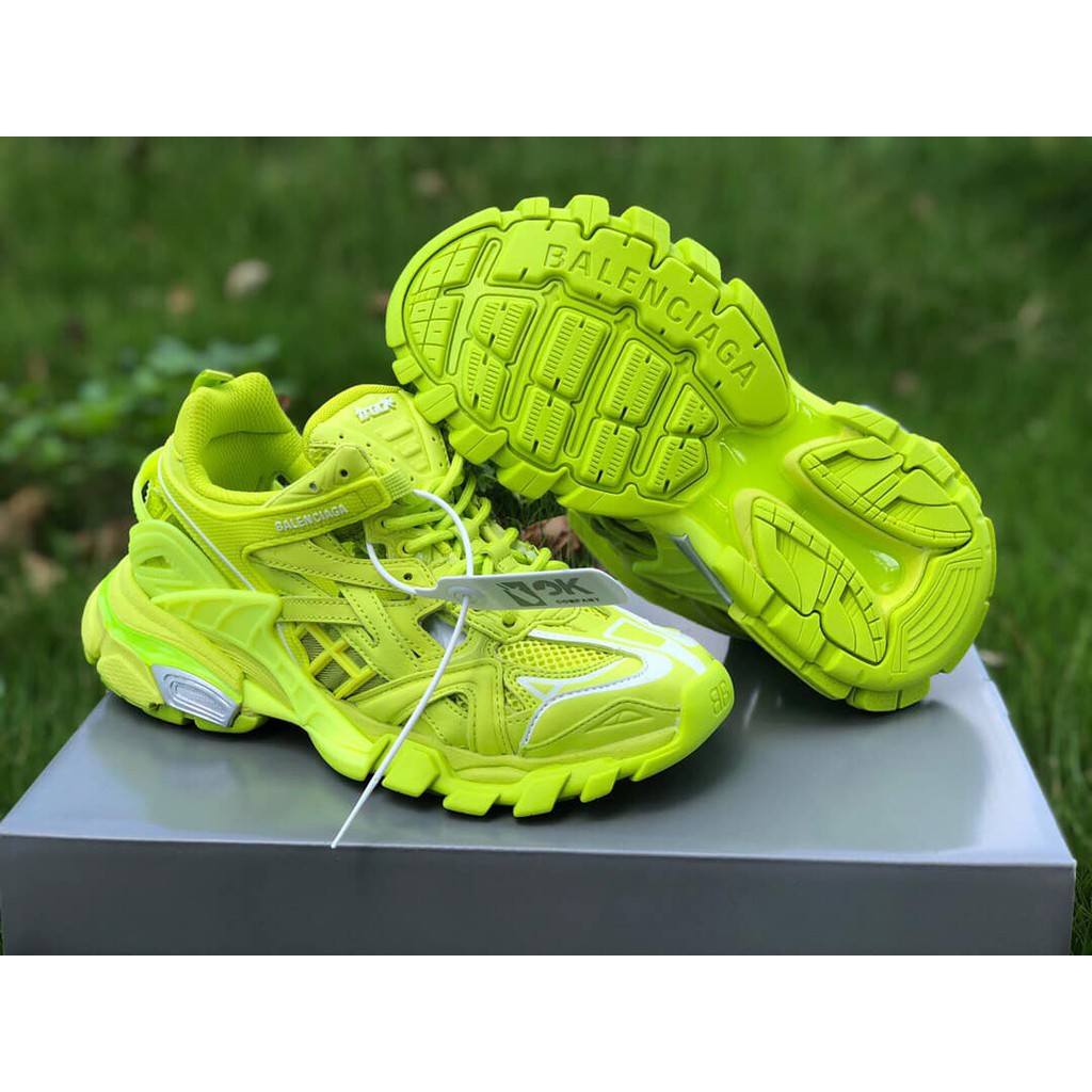 Giày track 2 xanh neon ‣ : : 