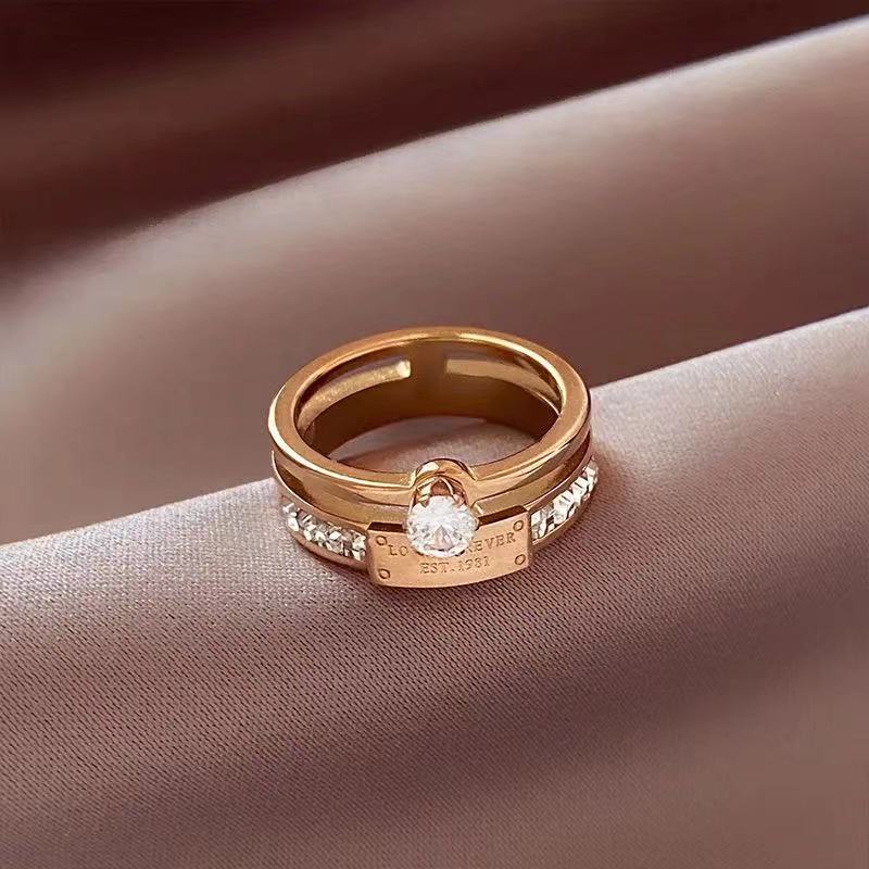 Nhẫn Đính Kim Cương Giả Bằng Thép Titan Phong Cách Hàn Quốc Thời Trang Cho Nữ