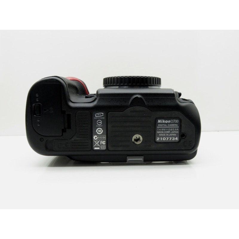 Bộ máy ảnh Nikon d700 Kèm Lens Nikon 35-70f3.3-4.5