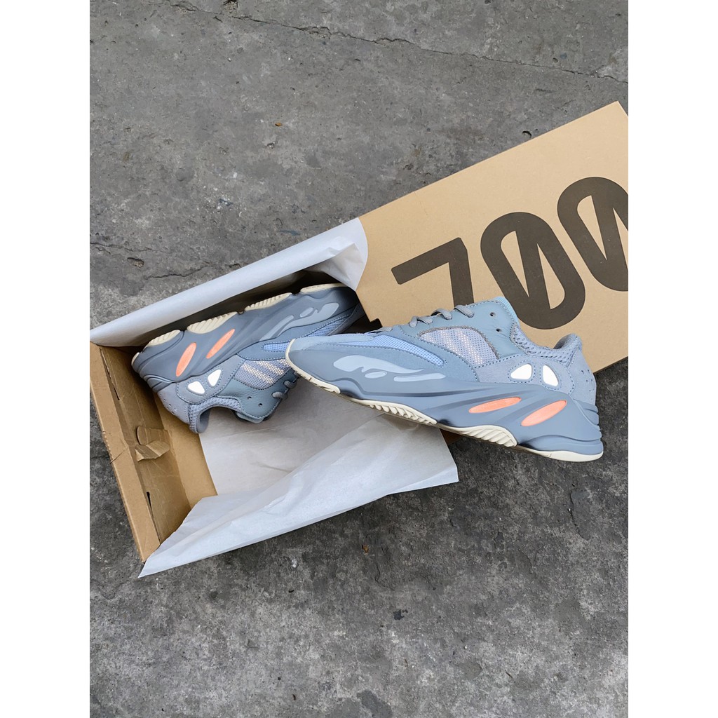 Giày yz 700 Inertia
