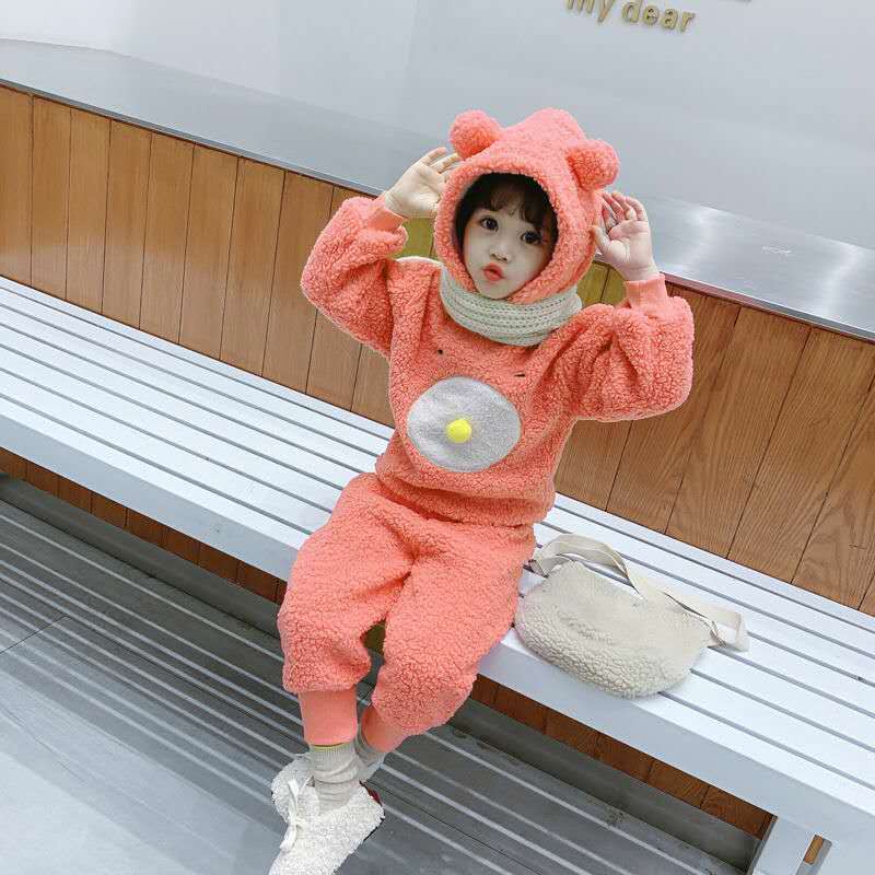 Bộ quần áo mùa thu đông ấm áp dễ thương cho bé gái 2021