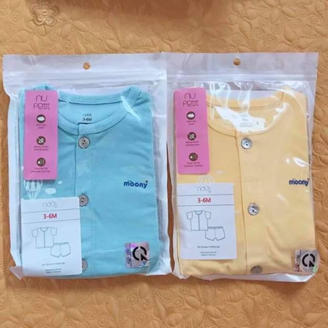 Bỉm Moony Tã Dán NB90 , S84 , M64 , L54 / Tã Quần M58 . L44 , XL38 , XXL26 ( Hàng Có Quà Khuyến Mại )