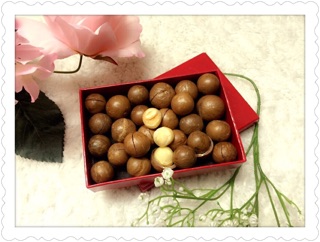 1kg Hạt Macca Úc nứt vỏ Macadamia dạng bịch (2 bịch 500g)