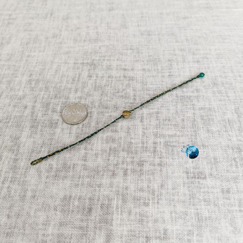 Vòng tay tết dây đá unakite chỉ ngũ sắc kim tuyến