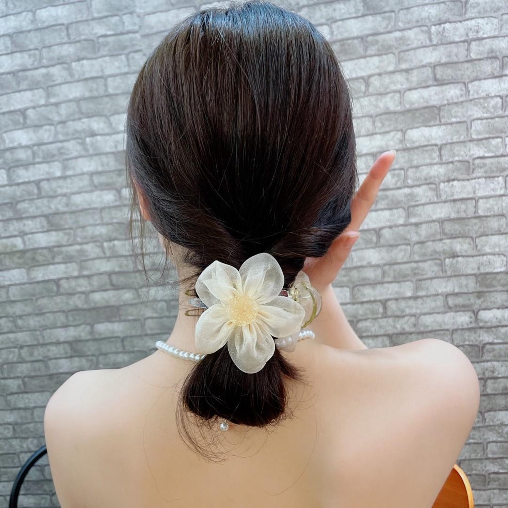 Kẹp tóc 17KM bằng nhựa nhám hình nơ/ hoa cho nữ