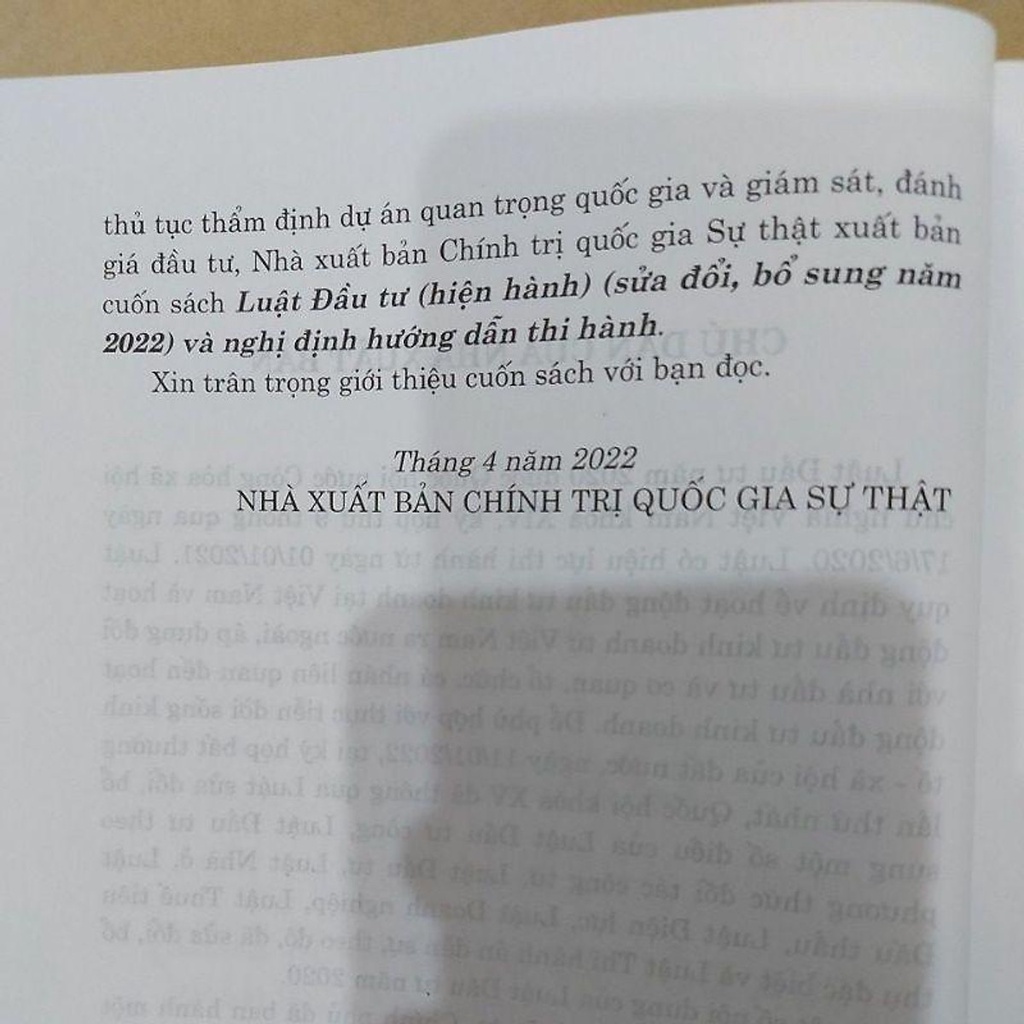 Sách - Luật Đầu tư (hiện hành) (sửa đổi, bổ sung năm 2022) và nghị định hướng dẫn thi hành