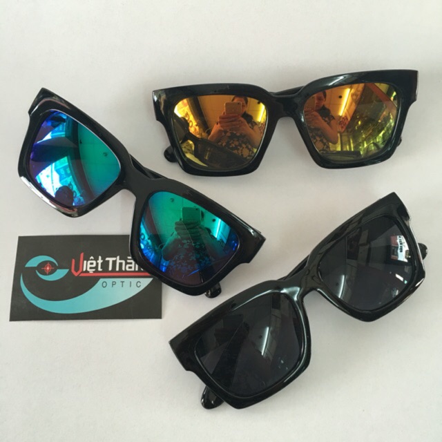 Kính style Hàn Quốc BẢN TO