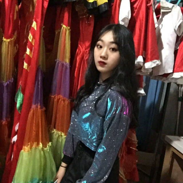 ✨ Áo hoodie croptop có mũ ánh nhũ phản quang lấp lánh dancer bling bling | BigBuy360 - bigbuy360.vn