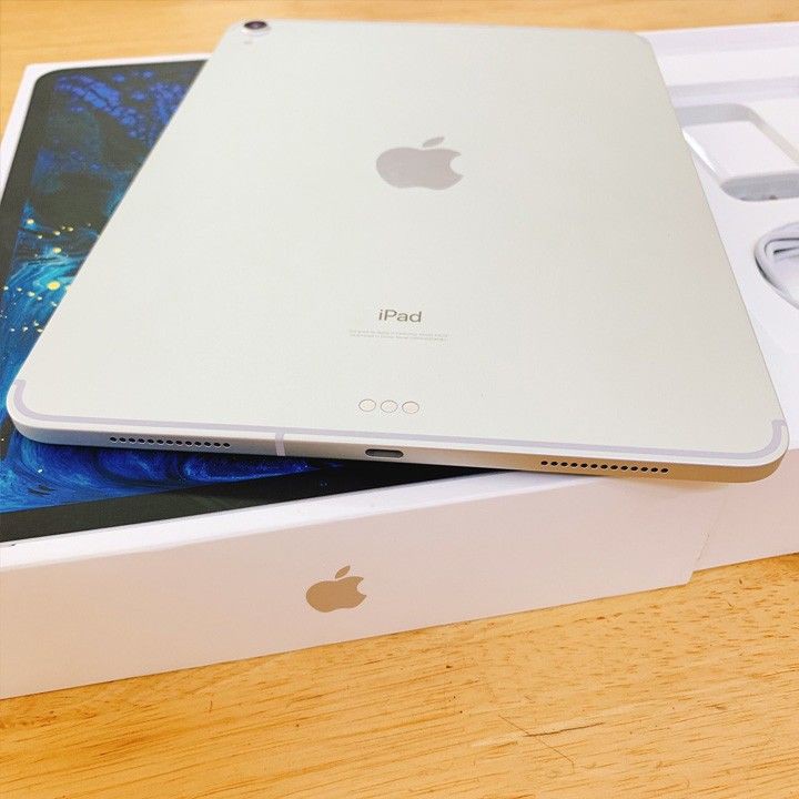 IPAD Pro 2018 11 inch 4G+WIFI 99% 64GB MỚI 99% BẢO HÀNH chính hãng 12 THÁNG TẠI  XOAN STORE