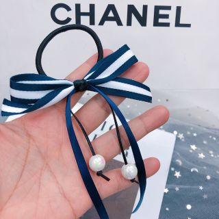 CỘT TÓC NƠ TIỂU THU HẠT CHÂU DÀI