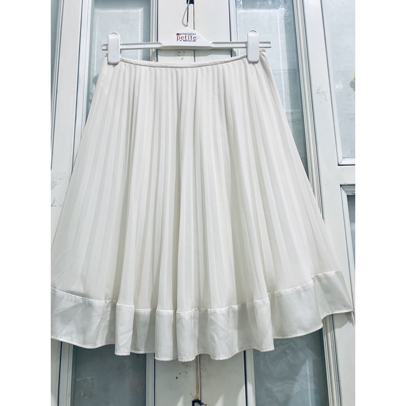 Chân váy voan xếp ly. | BigBuy360 - bigbuy360.vn