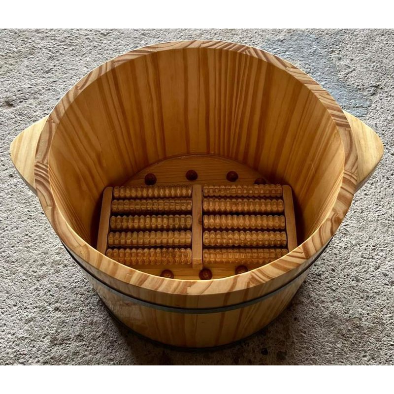 Bàn lăn matsage chân,lăn chân trong chậu ngâm chân