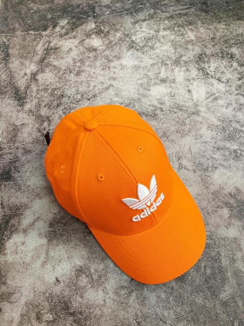 Mũ lưỡi chai cam