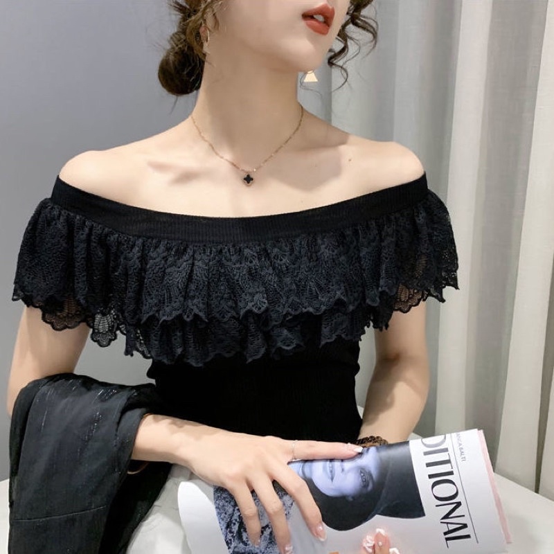 Áo Màu Đen Cổ Ren Bèo Siêu Xinh