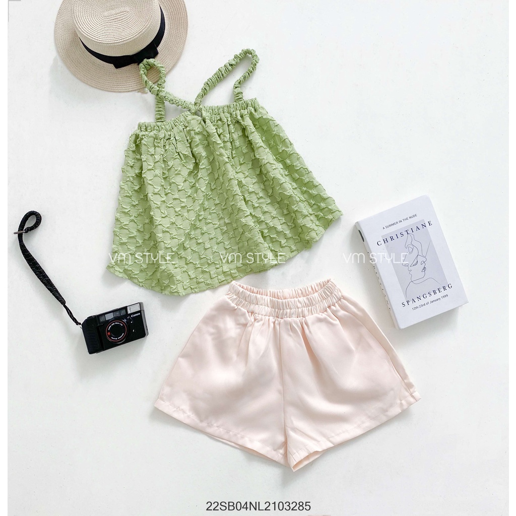 Set bộ nữ VM STYLE áo 2 dây chun + quần ngắn thời trang ulzzang 22SB04NL2103