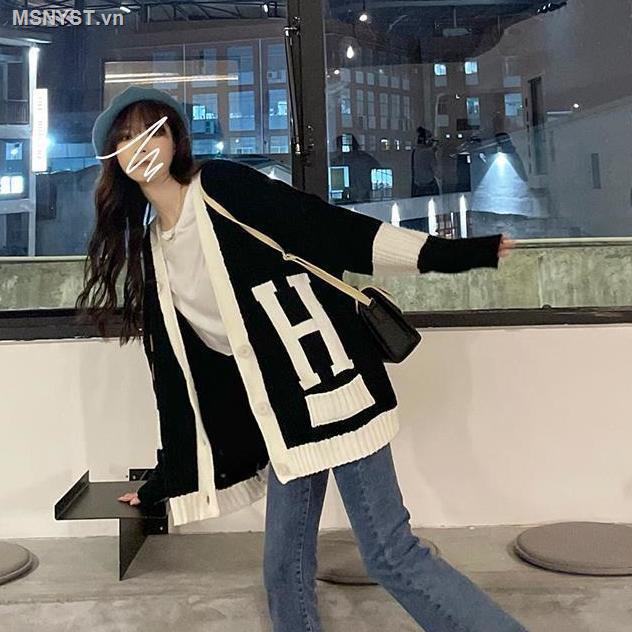 Áo khoác cardigan dệt kim tay dài phối màu sắc in chữ thời trang thu đông phong cách Hàn Quốc cho nữ
 | BigBuy360 - bigbuy360.vn