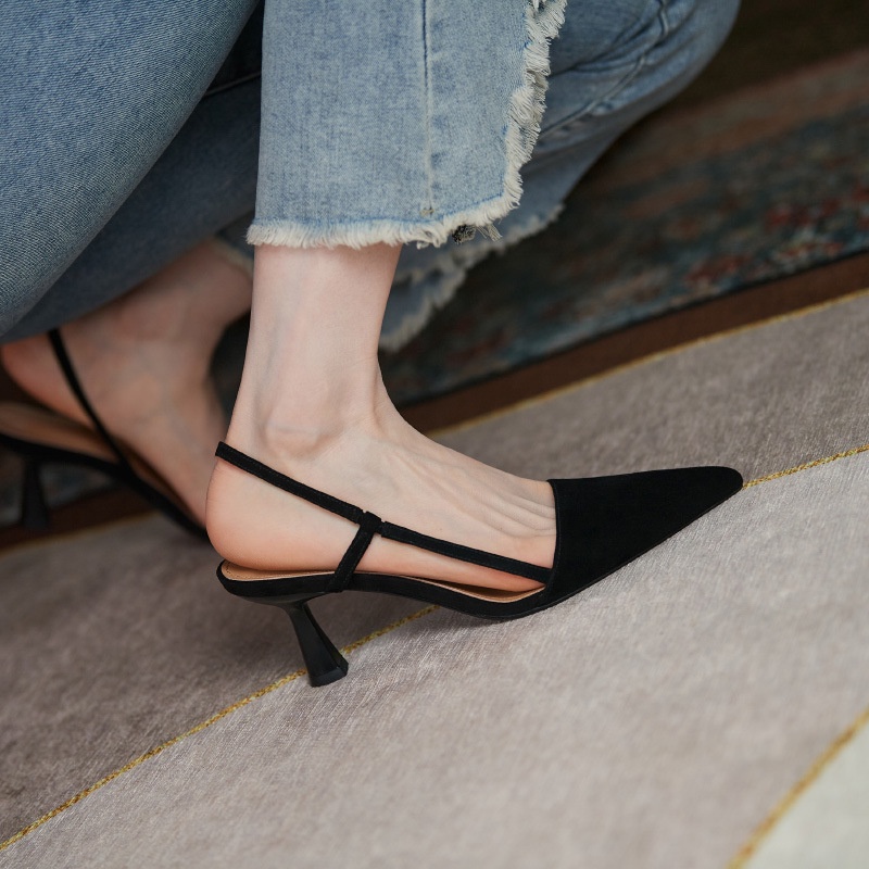 Sandal cao gót bít mũi gót nhọn 7 phân, sandal bít mũi gót nhọn 7cm UYÊN OLIVER SHOES mã Q208