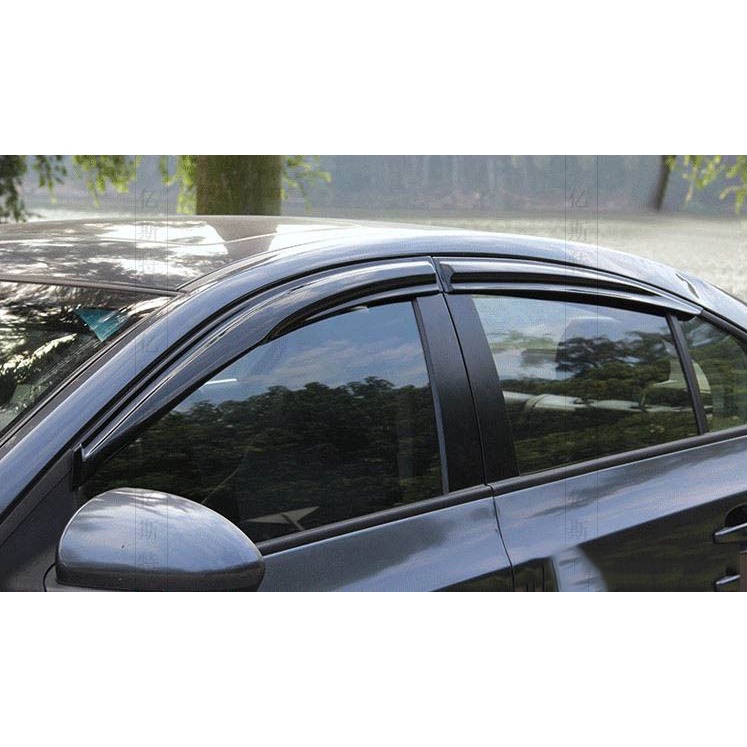 Vè che mưa Mazda 2 sedan 2014-2019 hàng đen đẹp ảnh thật
