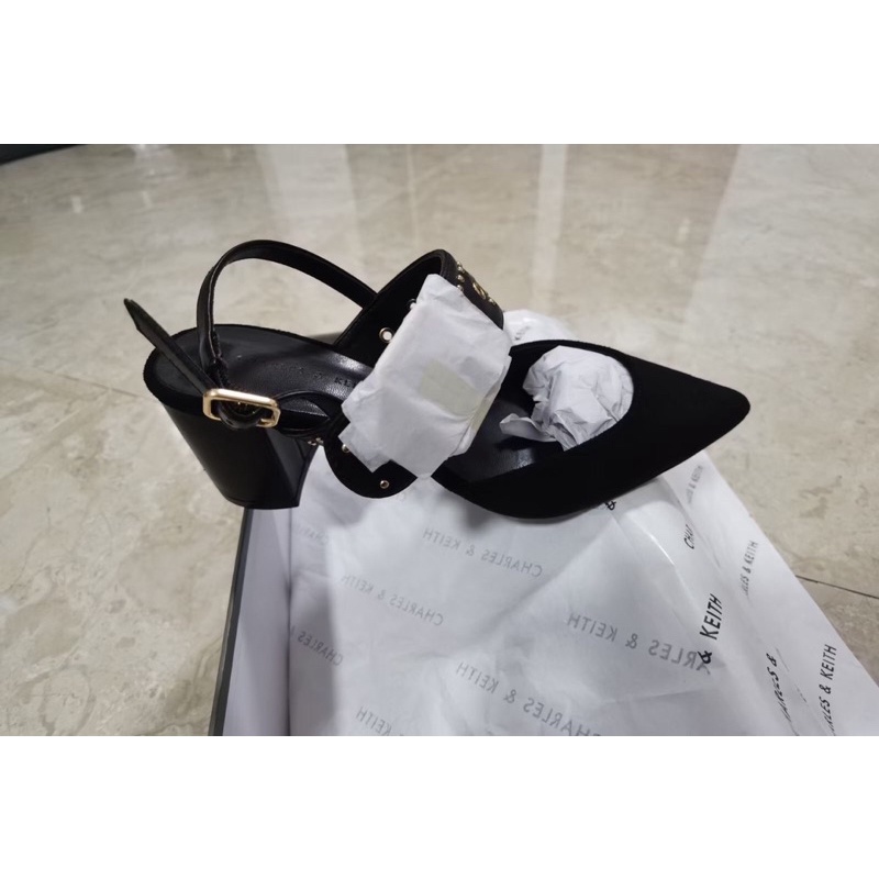 Giầy sandal cnk