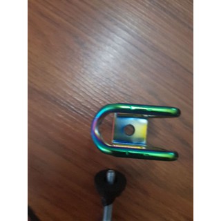Móc treo đồ giữa titan