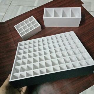 Khay đựng son 84 ô trưng bày