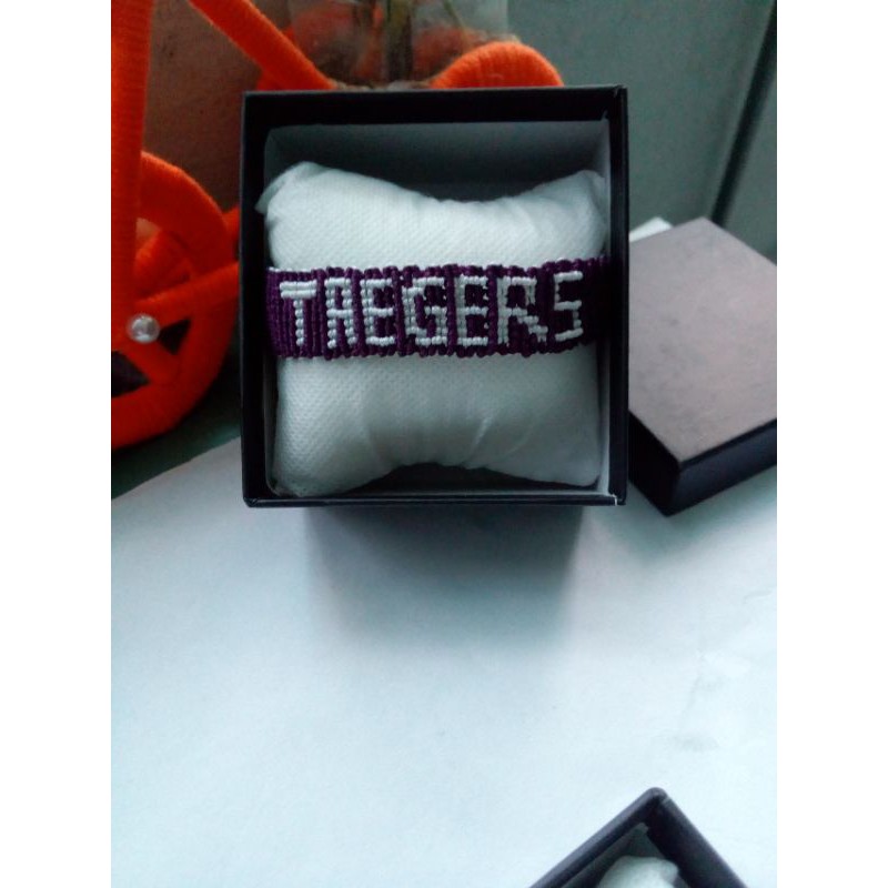 vòng tay handmade- vòng tay bện chữ theo yêu cầu