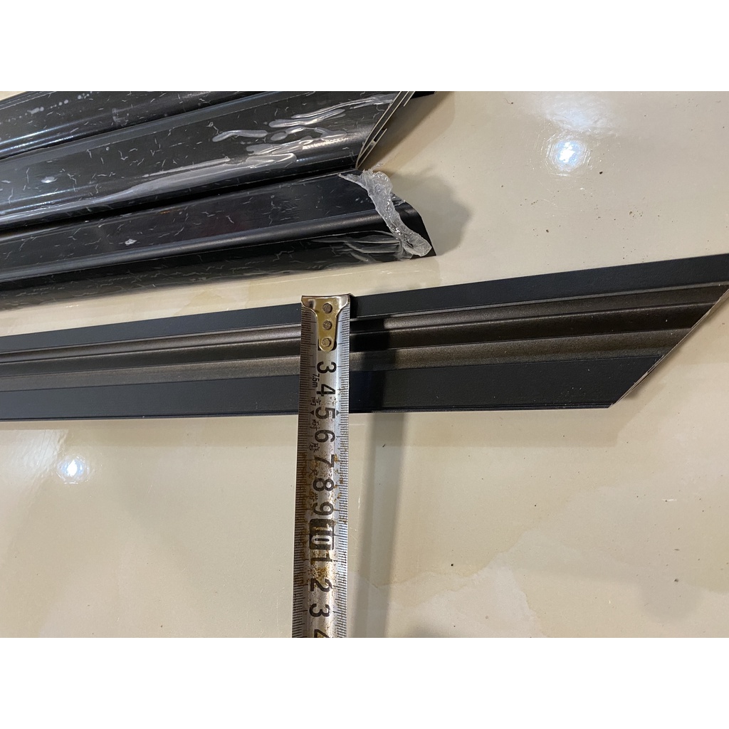 80″ – Màn chiếu tương phản cao V6+, khung viền 5cm