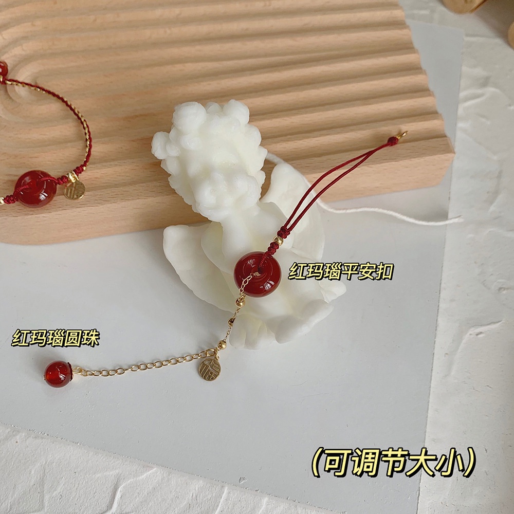 Vòng Tay Dây Đỏ May Mắn Khóa An Toàn Hợp Thời Trang