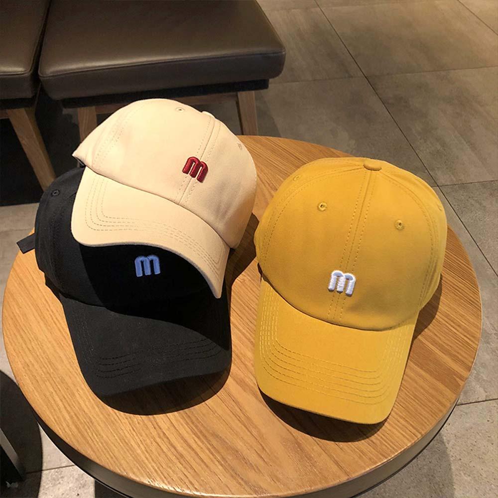 Mũ Lưỡi Trai Thêu Chữ M Đơn Giản