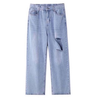 Quần jean xanh rách gối