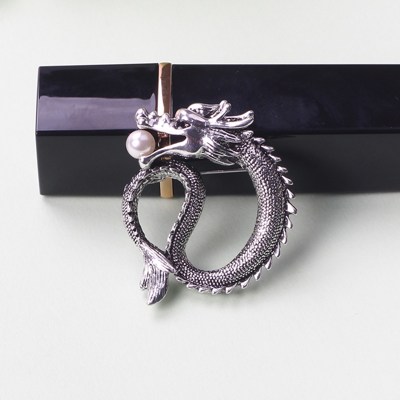 Ghim Cài Áo Hình Rồng Đỏ Hai Màu Sắc Cá Tính